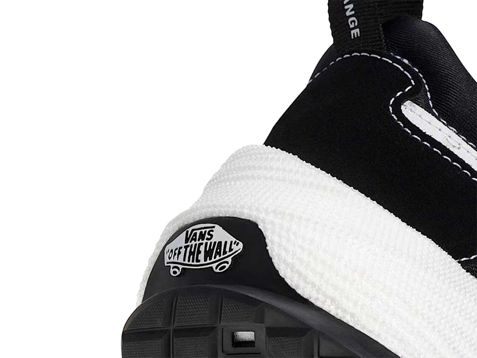 VANS ULTRARANGE NEO 2 BLACK WHITE