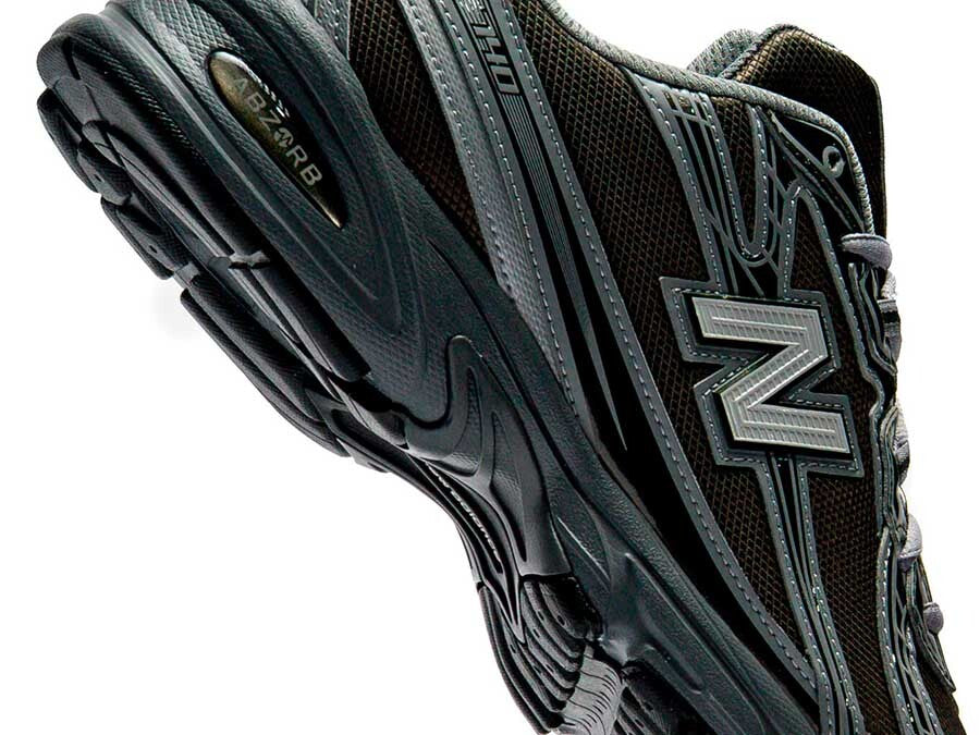 NEW BALANCE 740 BLACK METALLIC