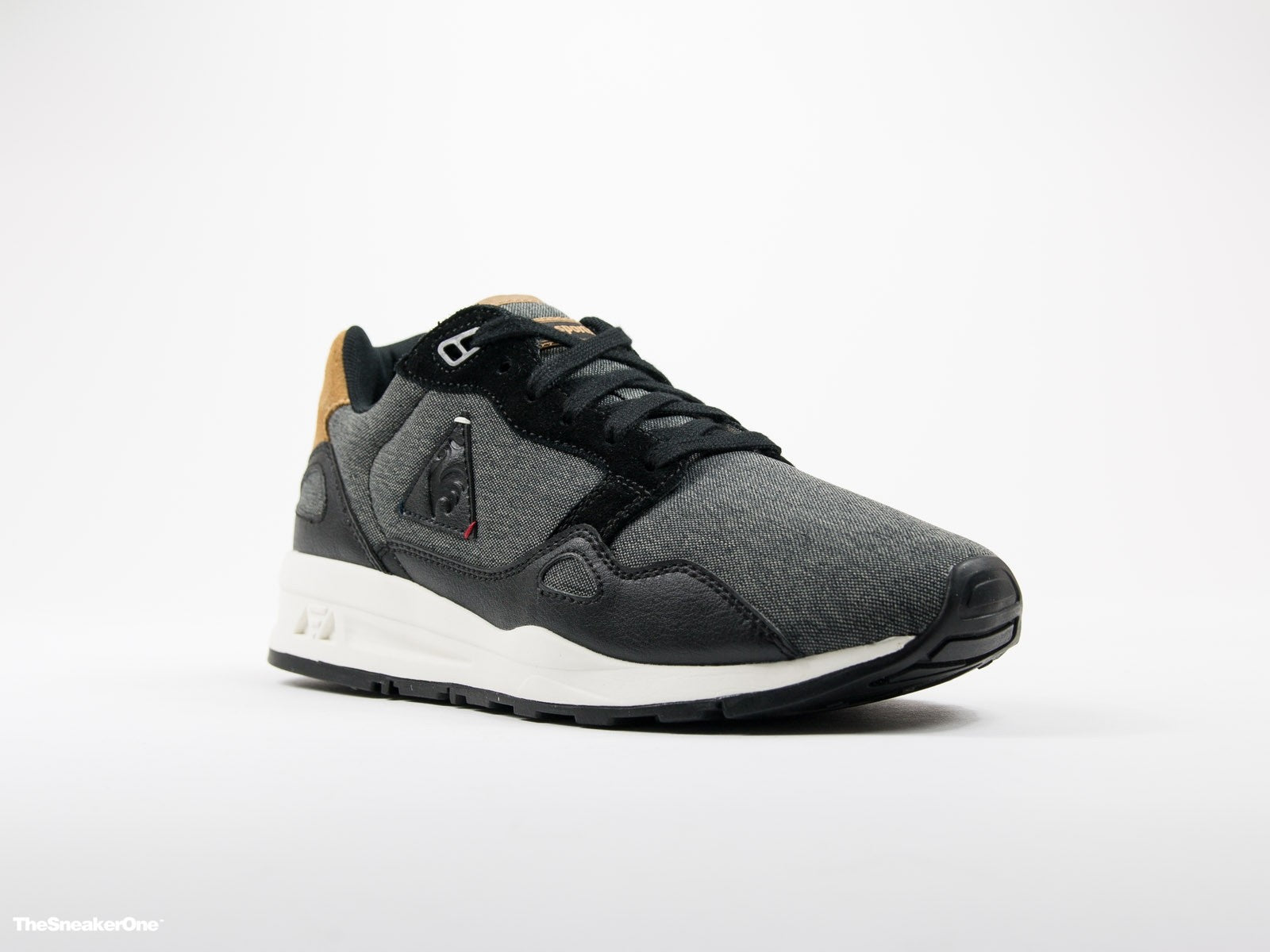 LE COQ SPORTIF LCS R900 2 TONES