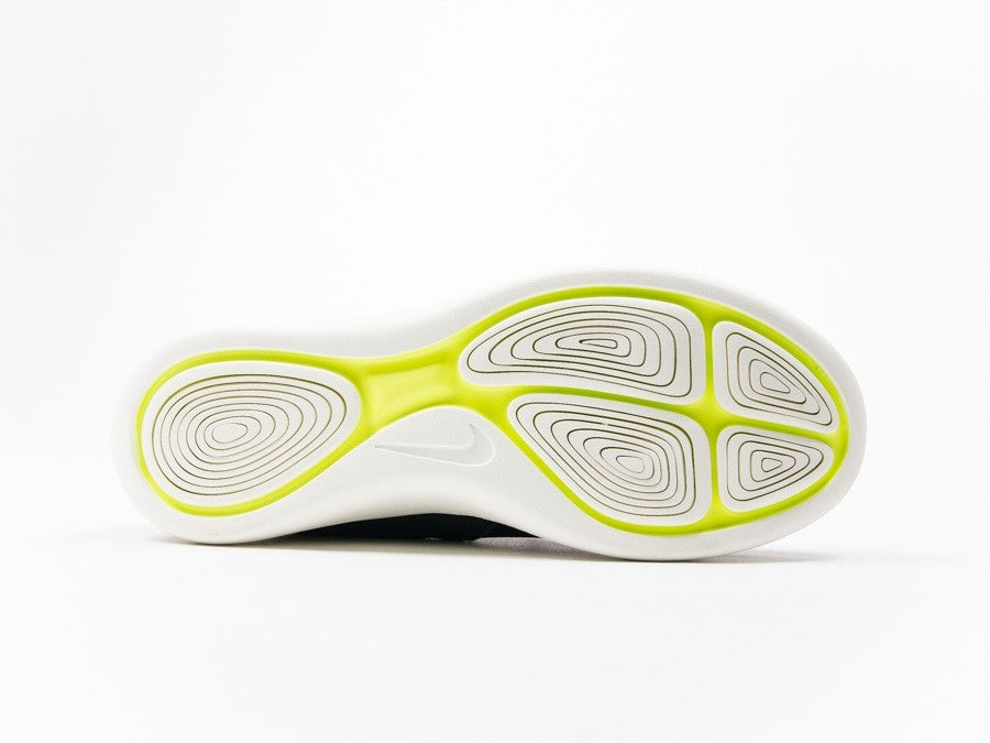 NIKE LUNAR CHARGE PREMIUM SHOE