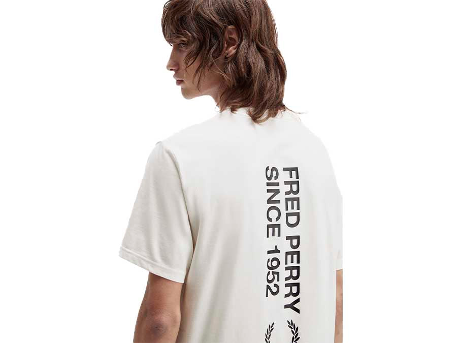 CAMISETA FRED PERRY BOLD BRANDING SNOW WHITE