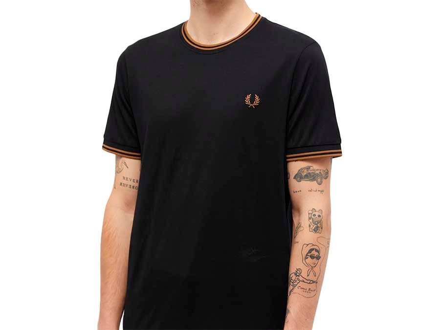 CAMISETA FRED PERRY TWIN TIPPED BLACK SHADED STONE