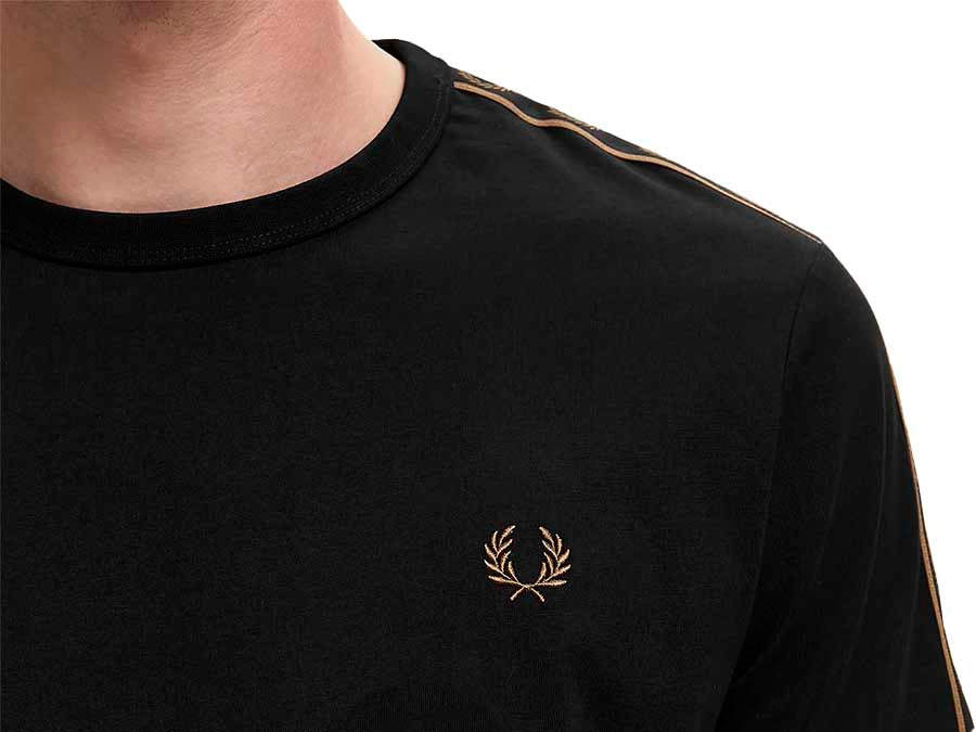 CAMISETA FRED PERRY TAPE RINGER BLACK SHADED STONE