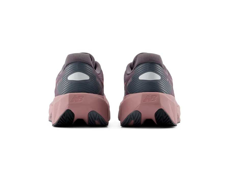 New Balance Rebel V5 W Marrones